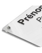 Plaques en plexiglas transparent personnalisées